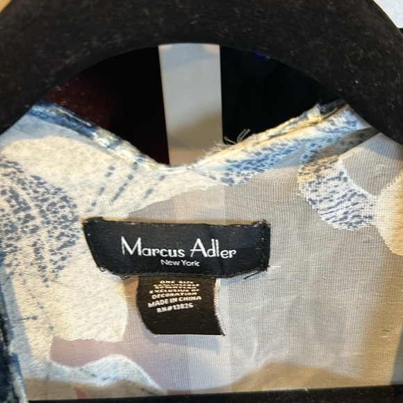 Marcus Adler pale gray/blue/green floral fringed crushed velvet kimono size OS - Picture 3 of 4